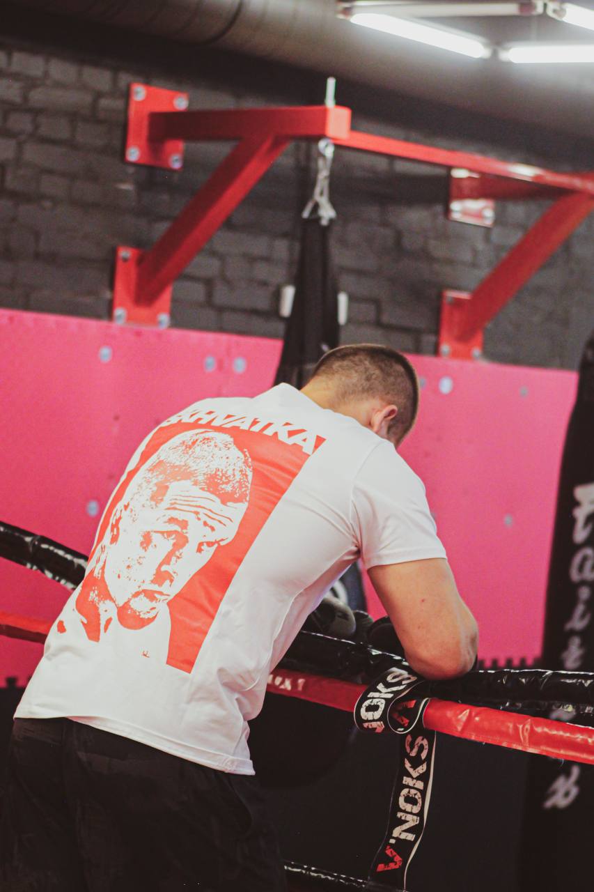 T-shirt Nate Diaz White