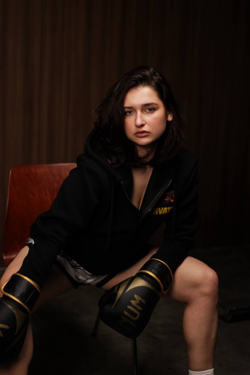 Zip-hoodie Defend Yourself